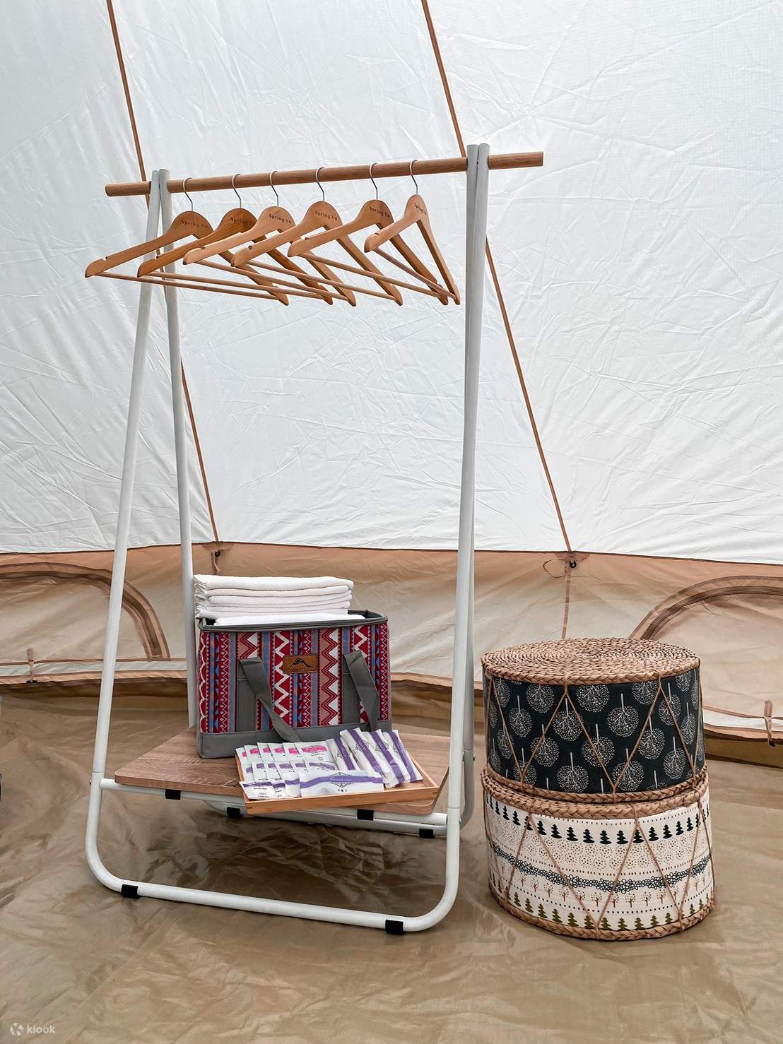 춘유 무지개 민박